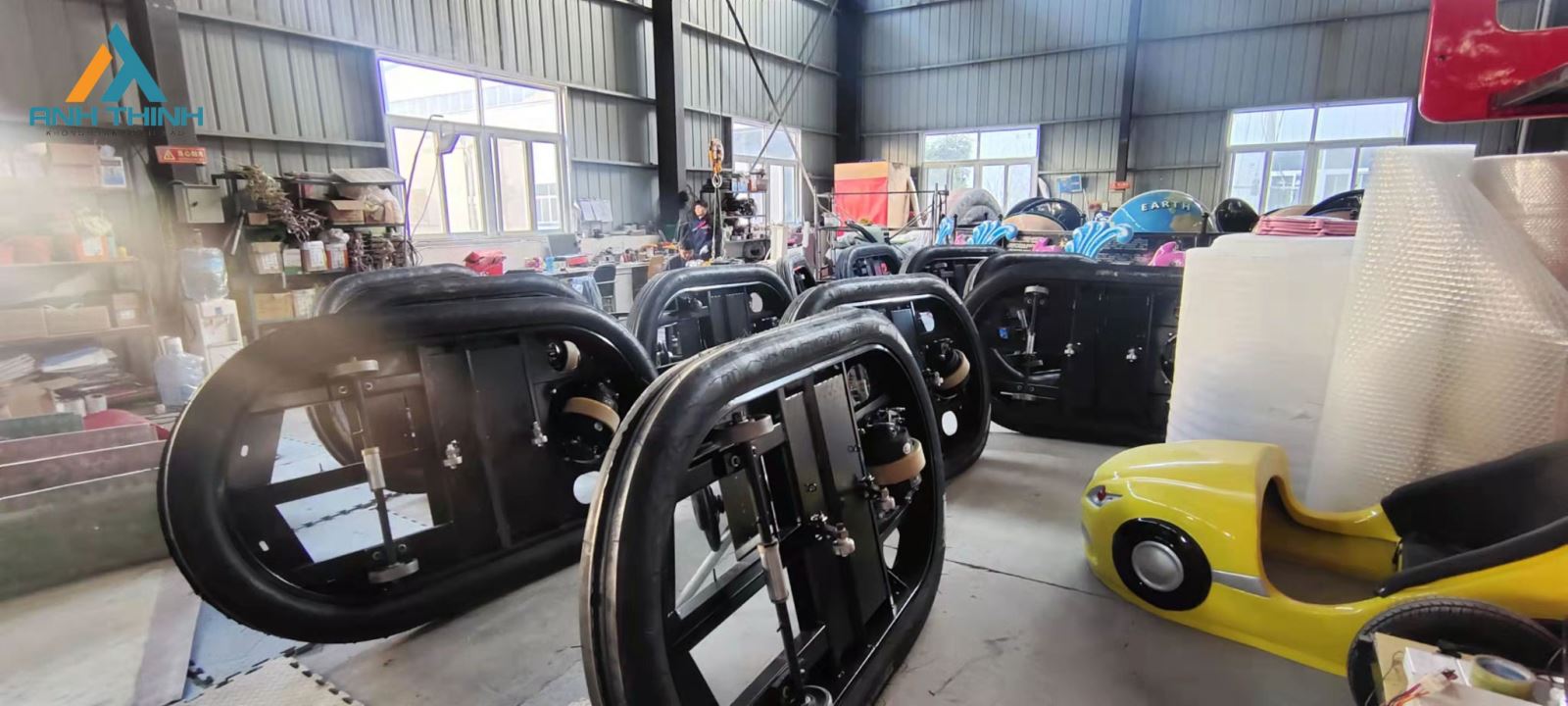 Xe điện đụng - thiết bị vui chơi trong nhà, ngoài trời