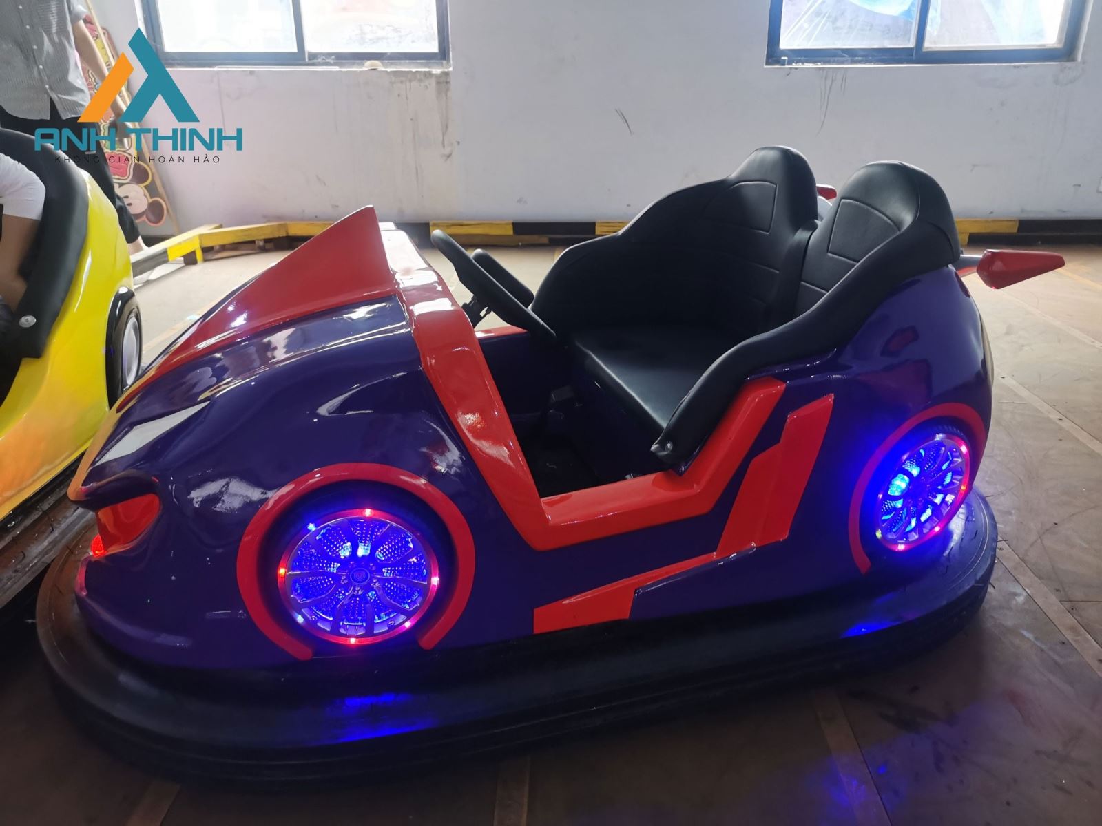 Xe điện đụng - thiết bị vui chơi trong nhà, ngoài trời